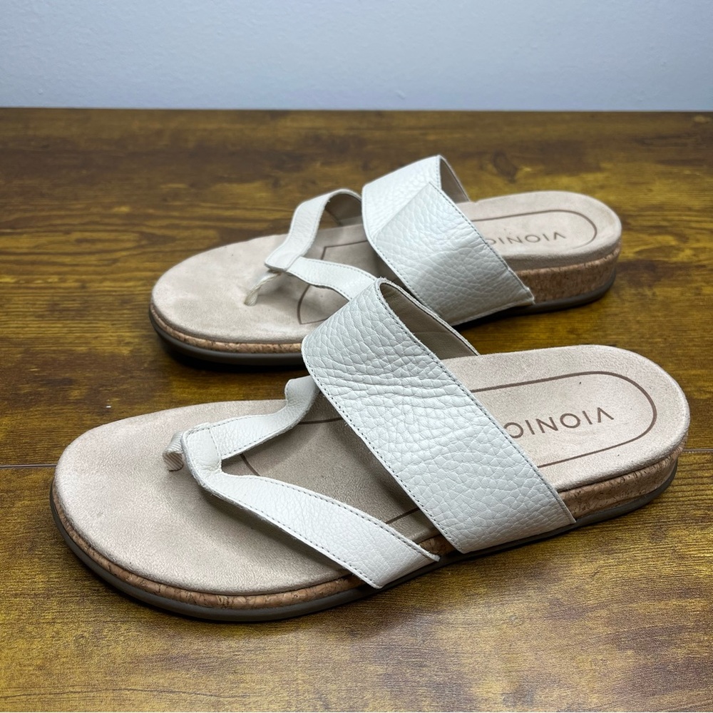Vionic Marvina Cream Sandals